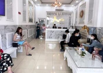 Đình chỉ hoạt động nhiều phòng khám đa khoa, chuyên khoa thẩm mỹ