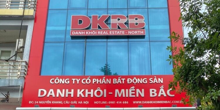 Tập đoàn Danh Khôi bị UBCKNN phạt 335 triệu đồng vì loạt sai phạm