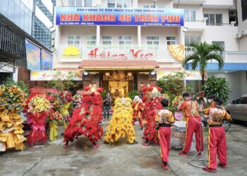 NHÀ HÀNG CƠM NIÊU, CƠM ĐẬP HƯƠNG VIỆT (KHÁNH HOÀ) TƯNG BỪNG KHAI TRƯƠNG CHI NHÁNH THỨ 2