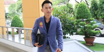 CEO TRẦN PHÚ LỢI – GIÁM ĐỐC TT DL&SỰ KIỆN VÙNG ĐBSCL VIỆN IMRIC: LUÔN ĐỔI MỚI TU DUY, SÁNG TẠO – ỨNG DỤNG TRÍ TUỆ NHÂN TẠO THIẾT KẾ ĐỒ HOẠ