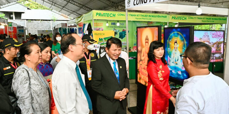 Nhiều hoạt động mới lạ, cách tổ chức hay lần đầu tiên tại Lễ hội Nhiếp ảnh quốc tế ảnh 3D