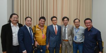 ThS. Nhà báo Hồ Minh Sơn tiếp tục nhận giấy khen của Tổng Biên tập Tạp chí Nhiếp ảnh và Đời sống