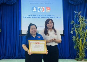 Cà Mau: Vinh danh ‘Sinh viên 5 tốt’ cấp trường năm học 2021 – 2022 – Kỷ niệm ngày truyền thống HSSV và Hội sinh viên Việt Nam