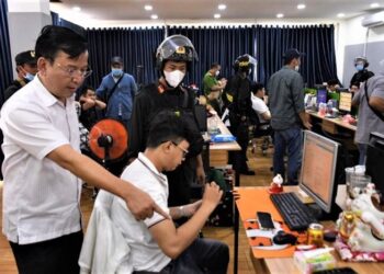 Ngăn chặn núp bóng đòi nợ thuê