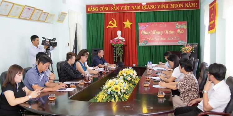 Viện IMRIC và Cty TNHH Giải trí LD làm việc với Sở Văn hoá Thể thao và Du lịch tỉnh Đắk Nông về công tác tổ chức Cuộc thi “Hoa hậu Doanh nhân toàn cầu” lần I năm 2023