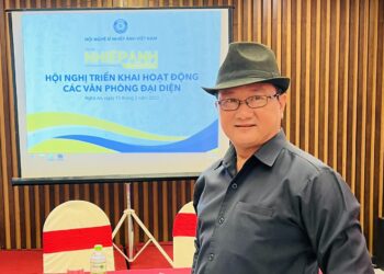 TS. NB-LG Hồ Minh Sơn tham luận tại Hội nghị triển khai công tác năm 2023 của Tạp chí Nhiếp ảnh và Đời sống