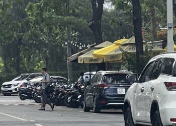 TS Hồ Minh Sơn – Giám đốc Trung tâm tư vấn pháp luật Toàn Tâm (TTLCC): Cần sớm hoàn thiện quy chế quản lý chỗ đỗ xe trong khu chung cư đảm bảo an ninh trật tự – Đỗ xe trái phép gây tai nạn sẽ bị xử lý hình sự?