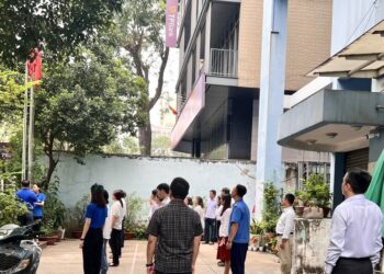 Lễ chào cờ đầu tuần, đầu tháng nhằm lan tỏa tinh thần yêu nước, hăng say lao động