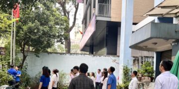 Lễ chào cờ đầu tuần, đầu tháng nhằm lan tỏa tinh thần yêu nước, hăng say lao động