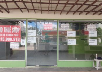 TS Hồ Minh Sơn – Giám đốc Trung tâm tư vấn pháp luật Toàn Tâm – TTLCC (Viện IRLIE): Cần mạnh tay xử lý rác quảng cáo – Vẻ vấy bẩn trên tàu điện