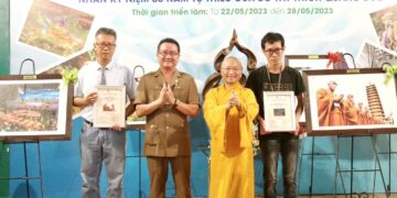 Hội Nhiếp ảnh TP.HCM – Viện NCPHVN tổ chức trọng thể khai mạc tuần lễ triển lãm ảnh “Phật giáo với hòa bình”