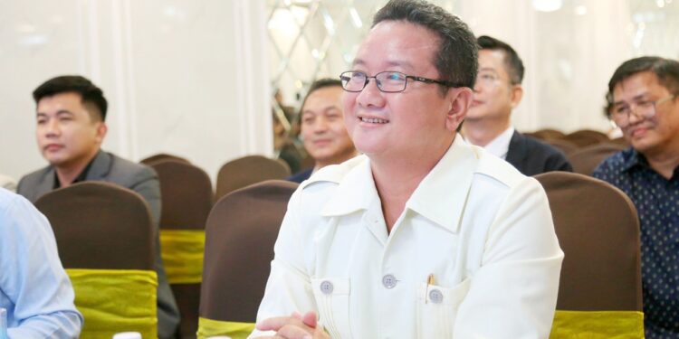 CHỌN NGÀNH HỌC TRƯỚC HAY CHỌN TRƯỜNG HỌC TRƯỚC?