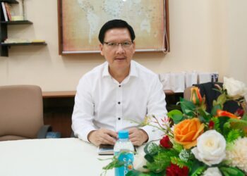 Ông Lê Xuân Thăng  – Cố vấn Viện IMRIC – Viện IRLIE tham luận tại toạ đàm “Đối thoại chuyên sâu tư vấn, giải đáp vướng mắc pháp luật cho doanh nghiệp nhỏ và vừa (DNNVV)” 2023