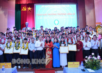 Bến Tre vinh danh và trao giải thưởng Trương Vĩnh Ký cho 73 học sinh