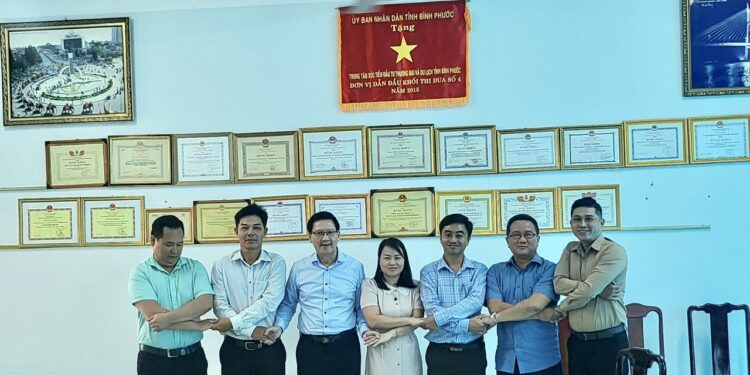 Viện IMRIC và Viện IRLIE – Trung tâm tư vấn pháp luật Toàn Tâm (TTLCC) thăm, làm việc với Trung tâm Xúc tiến Đầu tư, Thương mại và Du lịch tỉnh Bình Phước