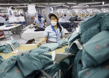 Đơn hàng đã trở lại với nhiều doanh nghiệp dệt may, da giày