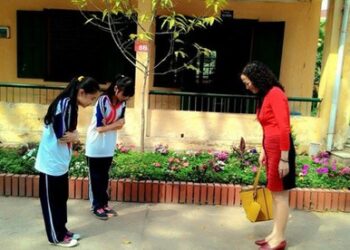 Ông Hồ Minh Sơn – Chủ tịch HĐQL Viện IRLIE, GIám đốc Trung tâm TTLCC: Nâng chất văn hóa trong nhà trường – Góp phần xây dựng mối quan hệ thân thiện giữa giáo viên và học sinh