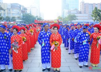 Lễ cưới tập thể cho 82 cặp đôi thanh niên tại TP Hồ Chí Minh