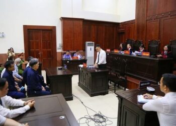 Kiến nghị thay đổi trình tự xét hỏi trong phiên tòa hình sự