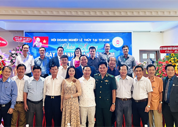 Hội Doanh nghiệp Lệ Thủy gặp mặt kỷ niệm Ngày Doanh nhân Việt Nam và 10 năm ngày mất Đại tướng Võ Nguyên Giáp