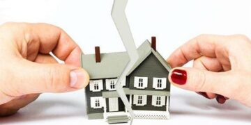 Trung tâm tư vấn pháp luật Toàn Tâm (TTLCC) phúc đáp việc mua nhà đất bằng nguồn tiền riêng, ly hôn có phải chia đôi – Thủ tục cấp đổi sổ đỏ theo diện tích thực tế như thế nào?