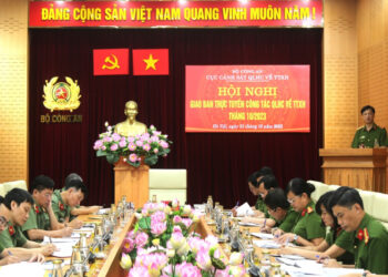 Lực lượng Công an các cấp phải tạo đòn bẩy cho người dân thực hiện dịch vụ công trực tuyến