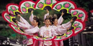 Sửa quy định về thủ tục hành chính trong hoạt động nhiếp ảnh, thành lập cơ sở văn hóa nước ngoài tại Việt Nam