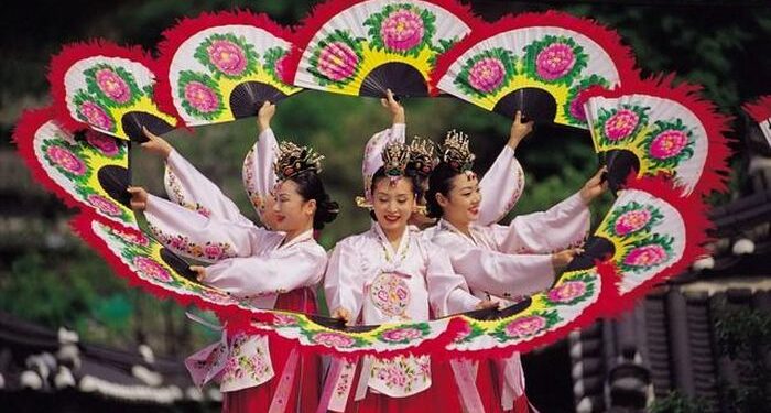 Sửa quy định về thủ tục hành chính trong hoạt động nhiếp ảnh, thành lập cơ sở văn hóa nước ngoài tại Việt Nam