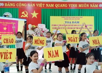 TRƯỜNG TIỂU HỌC SƠN THỦY TỔ CHỨC TOẠ ĐÀM “KỶ NIỆM 41 NĂM NGÀY NHÀ GIÁO VIỆT NAM”