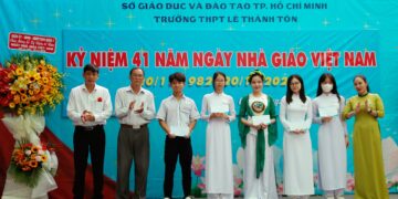 Trường PTTH Lê Thánh Tôn tổ chức Lễ kỷ niệm 41 năm ngày Nhà giáo Việt Nam