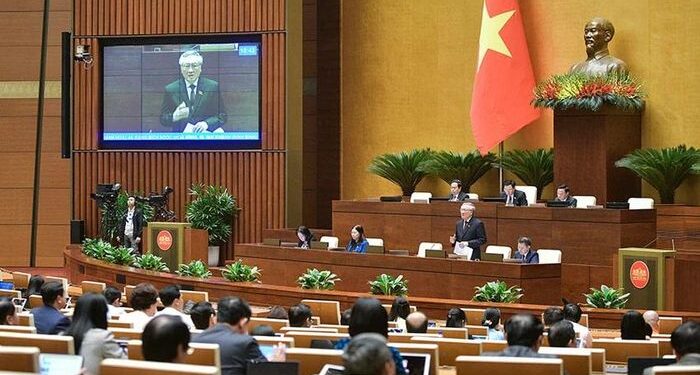 Có nên bỏ hoàn toàn trách nhiệm thu thập chứng cứ của tòa án?