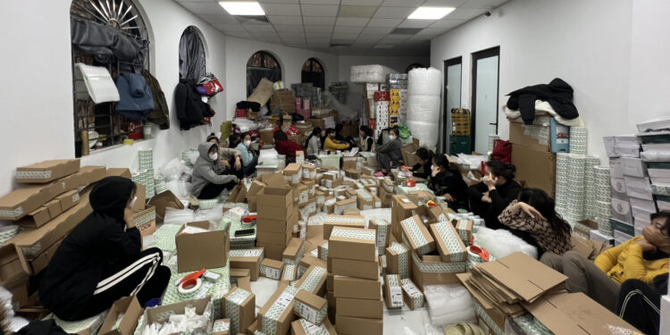 Gần 6.000 người kinh doanh qua mạng tại TPHCM bị truy thu thuế và xử phạt