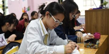 ‘Tư duy nhìn vào giáo dục là nghĩ đến thi cử tạo ra tầm nhìn hạn hẹp’