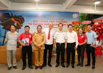 Viện IMRIC – Viện IRLIE tham dự triển lãm ảnh “Hải trình yêu thương từ Thành phố mang tên Bác” của NSNA Nguyễn Á