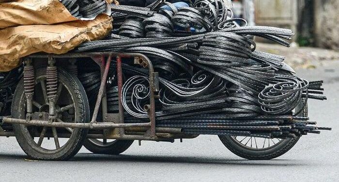 Xe ‘máy chém’ ngang nhiên và thách thức nhất, vì sao vẫn được làm ngơ?