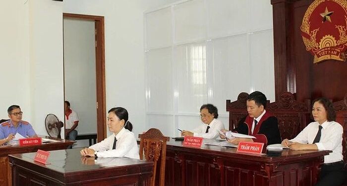 Tranh chấp bất động sản sau ly hôn, tòa nào giải quyết?