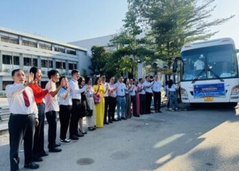 Tết Giáp Thìn 2024: Những chuyến xe ân tình khiến đường vềnhà gần hơn