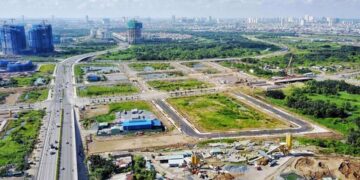 Bàn về quyền “chuyển nhượng quyền thuê trong hợp đồng thuê đất” theo Luật Đất đai năm 2024