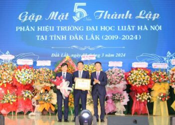 Bộ trưởng Tư pháp giao nhiệm vụ cho Phân hiệu Đại học Luật Hà Nội tại Đắk Lắk