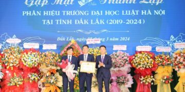 Bộ trưởng Tư pháp giao nhiệm vụ cho Phân hiệu Đại học Luật Hà Nội tại Đắk Lắk