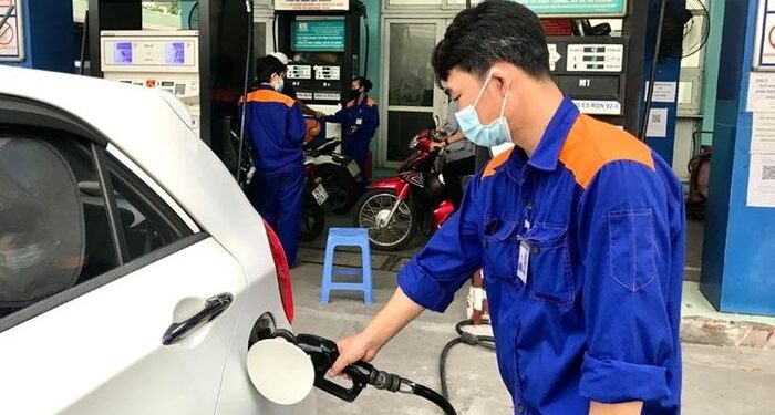 Thương nhân đầu mối chịu trách nhiệm toàn diện trước pháp luật Quỹ Bình ổn giá xăng dầu