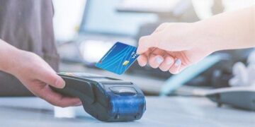 Những điều bạn cần biết nếu không trả nợ thẻ tín dụng đúng hạn