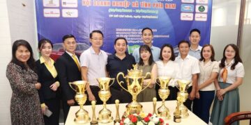 Gần 150 doanh nhân Hà Tĩnh phía Nam tham gia giải Golf gây quỹ 