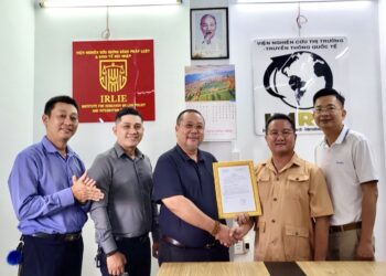 Công bố, trao Quyết định bổ nhiệm cố vấn Viện Nghiên cứu Thị trường – Truyền thông Quốc tế và Viện Nghiên cứu Chính sách pháp luật&Kinh tế hội nhập