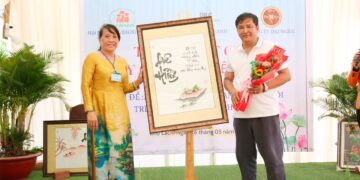 Trung tâm Nghiên cứu, tư vấn về chính sách, pháp luật cho hoạt động đầu tư đặt cược tại Việt Nam (CBV): Xây nhà tình thương cho ông Nguyễn Văn Đỏ có hoàn cảnh khó khăn