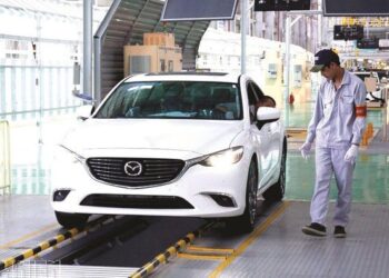 Từ ngày 15/6: Ô tô được miễn kiểm định lần đầu