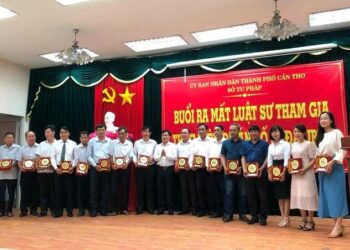 Chủ tịch TP Cần Thơ chỉ đạo hỗ trợ kinh phí cho Đoàn Luật sưthực hiện một số nhiệm vụ