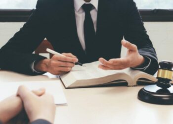 Quy định thời hạn của Chứng chỉ hành nghề Luật sư – Có cần thiết!