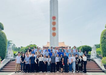 Học viện Tư pháp: Phát huy đạo lý “uống nước nhớ nguồn”, “đền ơn đáp nghĩa” kỷ niệm 77 năm ngày thương binh – liệt sĩ