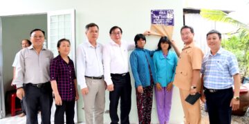 Viện IMRIC – Viện IRLIE phối hợp Tạp chí Nhiếp ảnh&Đời sống bàn giao căn nhà tình thương tại huyện Bình Đại, tỉnh Bến Tre